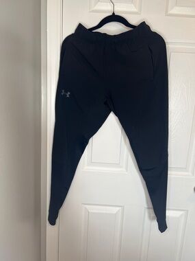 Under Armour Black Athletic Tapered Sweatpants